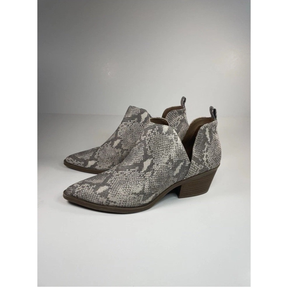 Universal Thread Cari Cut-Out Faux Snake Print Ankle Booties Size 10 Western